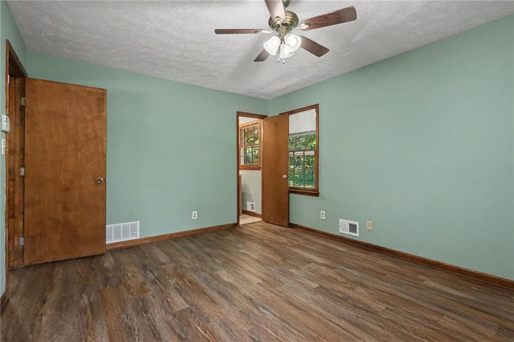 3 bedroom, 2 bathroom, 1,648 sq ft single family residence for sale at 1849 Pinehurst Road, Snellville, GA 30078 — photo 7