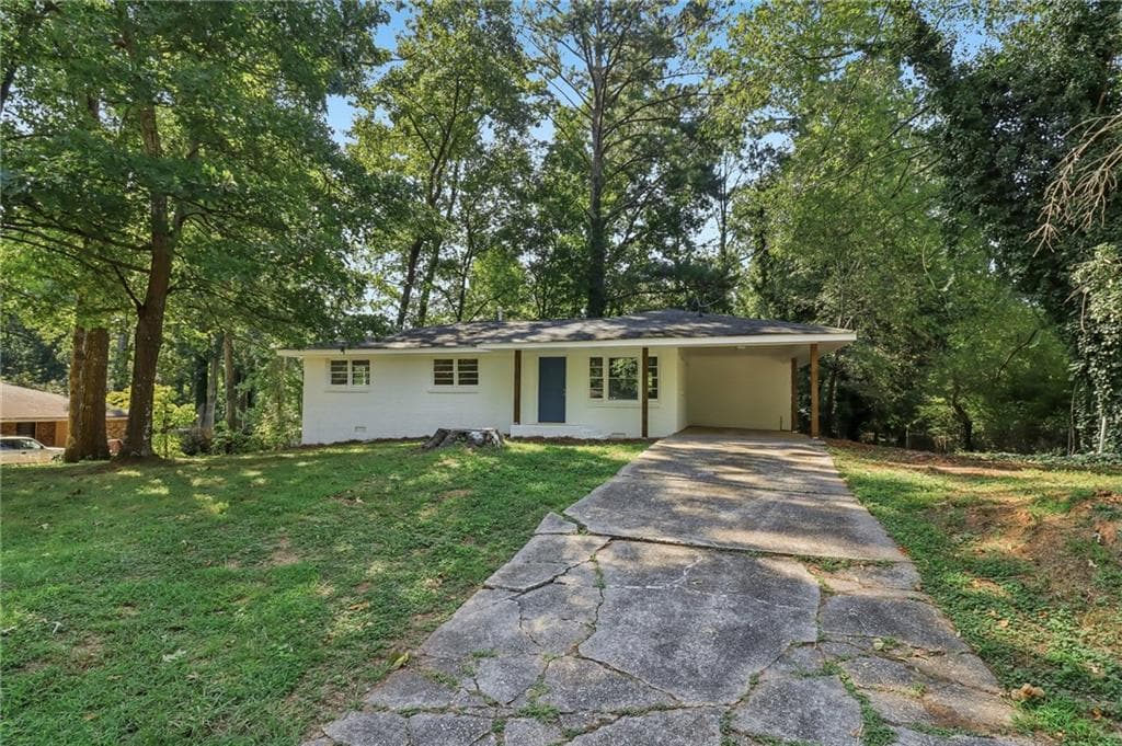 3 bedroom, 2 bathroom, 1,050 sq ft single family residence under contract at 1723 Louise Lane, Austell, GA 30106 — photo 5