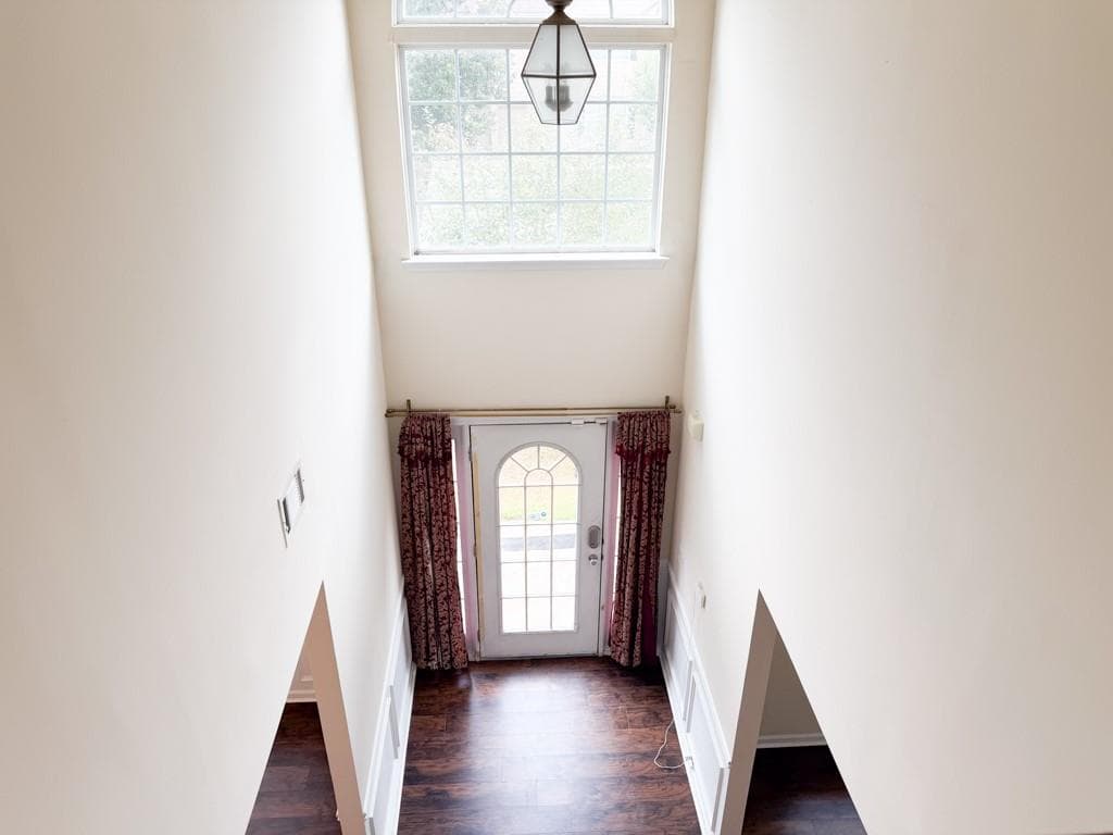 6 bedroom, 4 bathroom, 4,825 sq ft single family residence for sale at 1320 Grey Rock Way, Suwanee, GA 30024 — photo 4