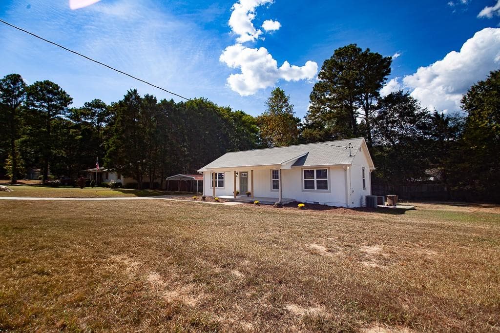 3 bedroom, 2 bathroom, 1,269 sq ft single family residence for sale at 65 Habersham Circle, Cartersville, GA 30121 — photo 3