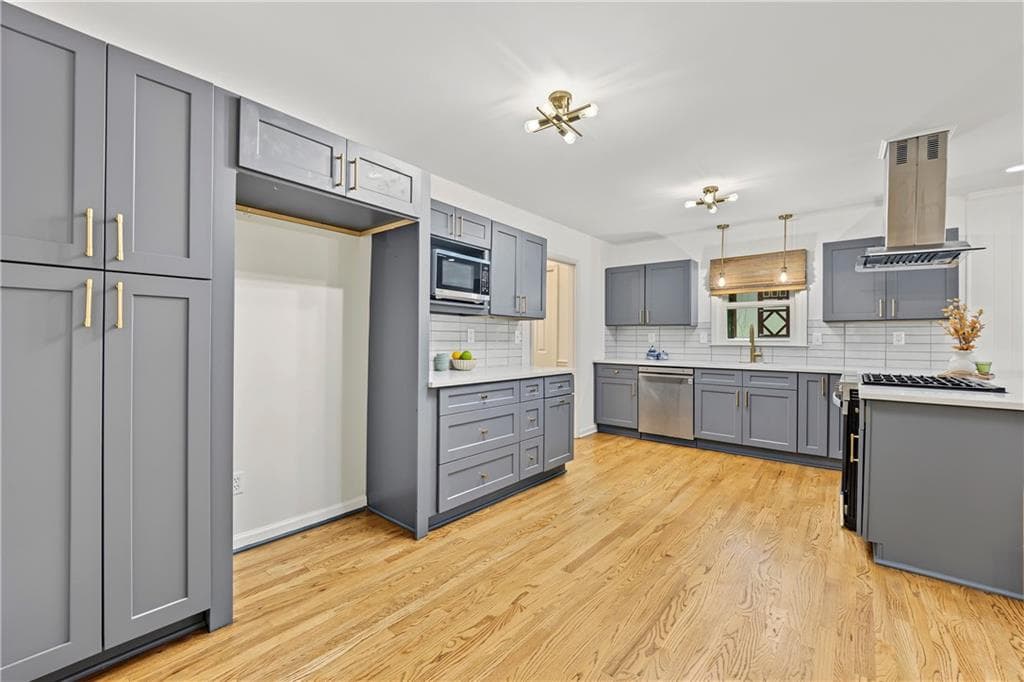 4 bedroom, 3 bathroom, 2,248 sq ft single family residence for sale at 5147 Charmant Place, Atlanta, GA 30360 — photo 10