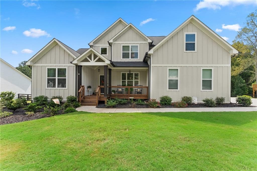 4 bedroom, 3 bathroom, 2,863 sq ft single family residence for sale at 202 Old Lake Lane, Dawsonville, GA 30534 — photo 2