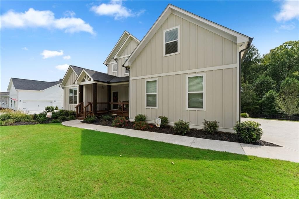 4 bedroom, 3 bathroom, 2,863 sq ft single family residence for sale at 202 Old Lake Lane, Dawsonville, GA 30534 — photo 6