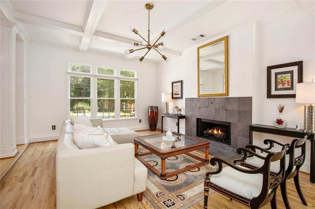 4 bedroom, 4 bathroom, 3,725 sq ft single family residence under contract at 10632 Glenleigh Drive, Johns Creek, GA 30097 — photo 5