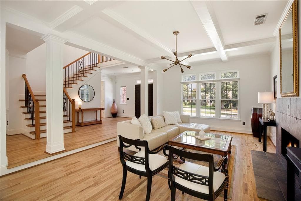 4 bedroom, 4 bathroom, 3,725 sq ft single family residence under contract at 10632 Glenleigh Drive, Johns Creek, GA 30097 — photo 6