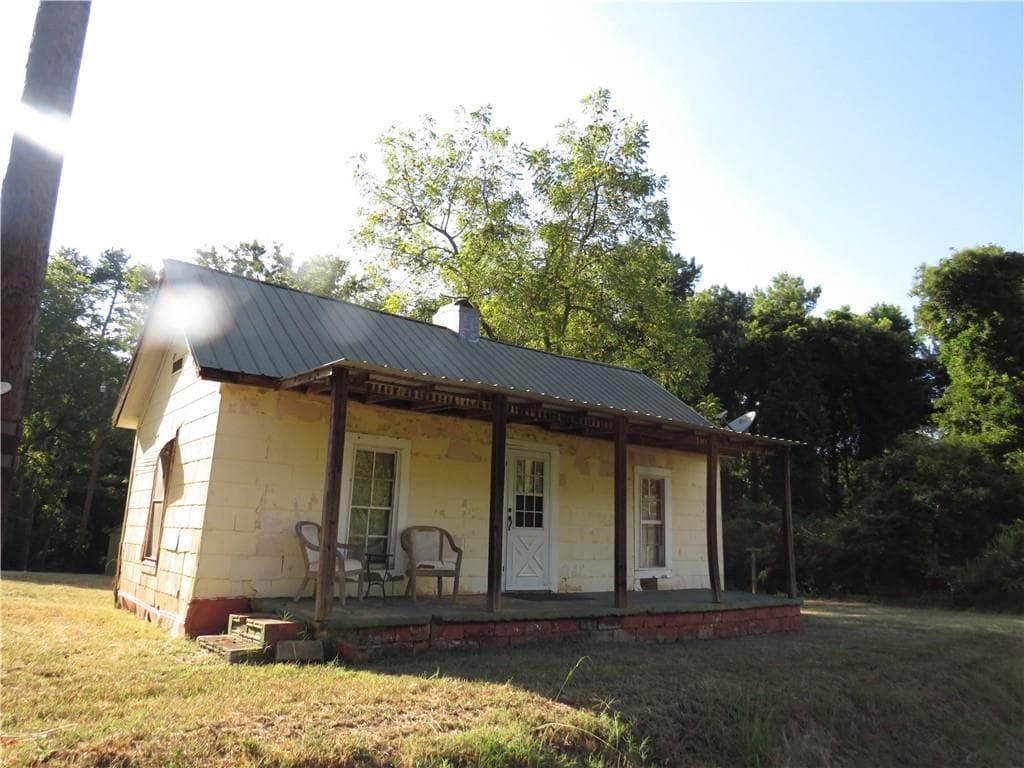 4 bedroom, 3 bathroom single family residence for sale at 79 Mill St, Cave Spring, GA 30124 — photo 2