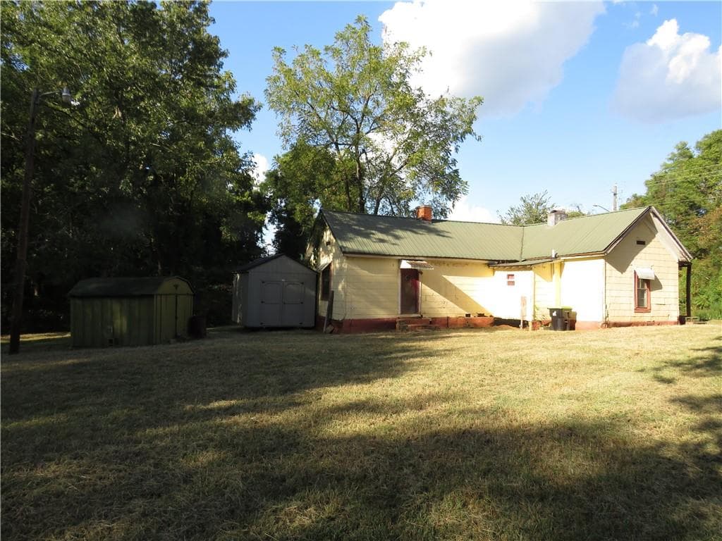 4 bedroom, 3 bathroom single family residence for sale at 79 Mill St, Cave Spring, GA 30124 — photo 6