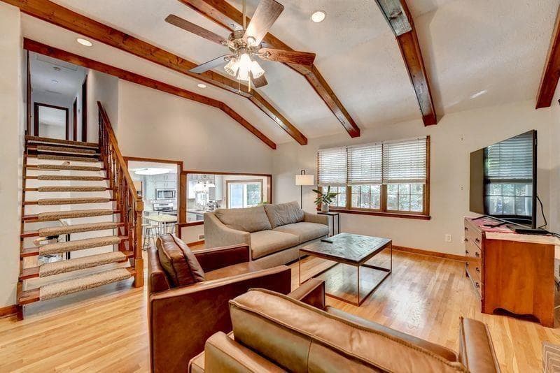 4 bedroom, 3 bathroom, 2,476 sq ft single family residence for sale at 1811 High Ridge Drive, Conyers, GA 30094 — photo 6