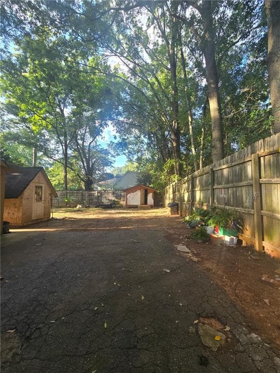4 bedroom, 2 bathroom, 1,616 sq ft single family residence under contract at 1203 Medlin Street, Smyrna, GA 30080 — photo 5