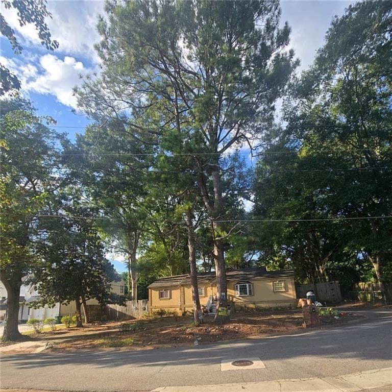 4 bedroom, 2 bathroom, 1,616 sq ft single family residence under contract at 1203 Medlin Street, Smyrna, GA 30080 — photo 7