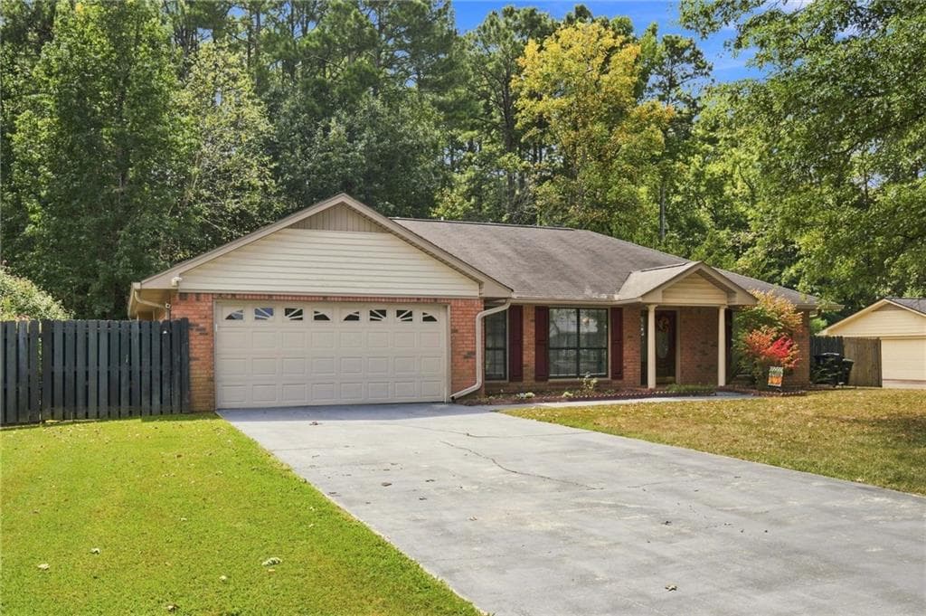3 bedroom, 2 bathroom single family residence for sale at 41 Williamsburg Drive, Rome, GA 30165