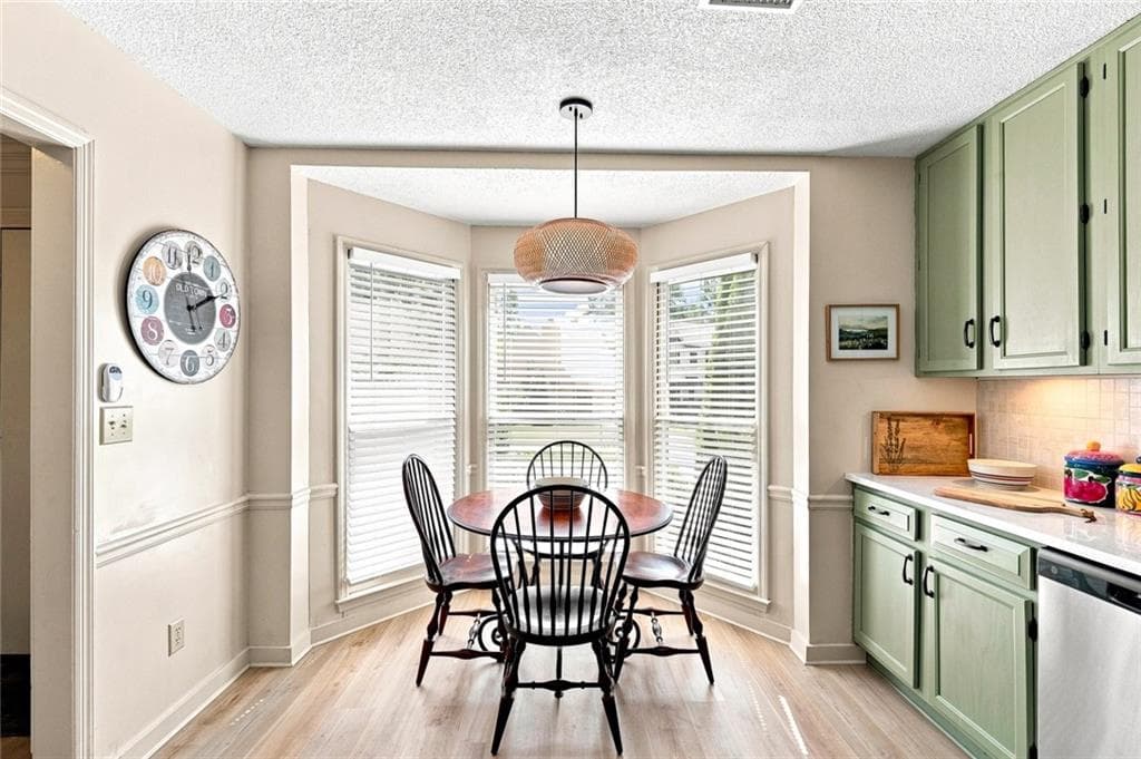 2 bedroom, 3 bathroom, 1,332 sq ft townhouse for sale at 1208 Magnolia Way, Smyrna, GA 30082 — photo 9