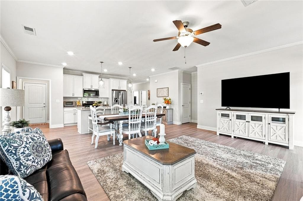 2 bedroom, 2 bathroom, 1,607 sq ft single family residence for sale at 130 Heritage Pointe Drive, Villa Rica, GA 30180 — photo 7