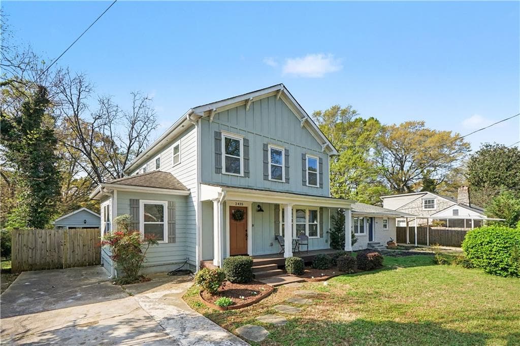4 bedroom, 4 bathroom, 2,027 sq ft single family residence for sale at 2435 Crestview Avenue, Decatur, GA 30032 — photo 6