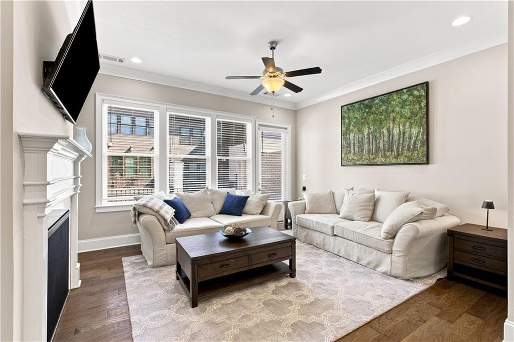 3 bedroom, 5 bathroom, 2,715 sq ft townhouse for sale at 6580 Aria Village Drive, Sandy Springs, GA 30328 — photo 7