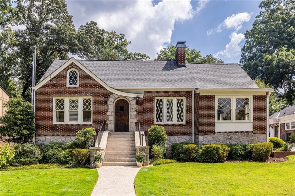 5 bedroom, 5 bathroom, 3,579 sq ft single family residence under contract at 1903 Ridgewood Drive, Atlanta, GA 30307