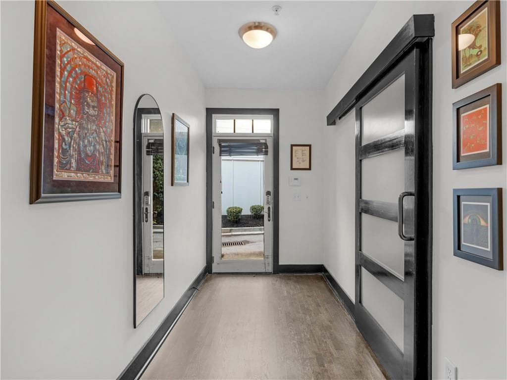 1 bedroom, 1 bathroom, 1,031 sq ft condominium under contract at 1300 Dekalb #711 Avenue, Atlanta, GA 30307 — photo 2