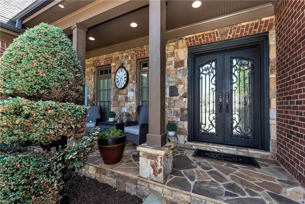 7 bedroom, 7 bathroom, 4,345 sq ft single family residence for sale at 2559 Sagebrush Trail, Buford, GA 30519 — photo 3