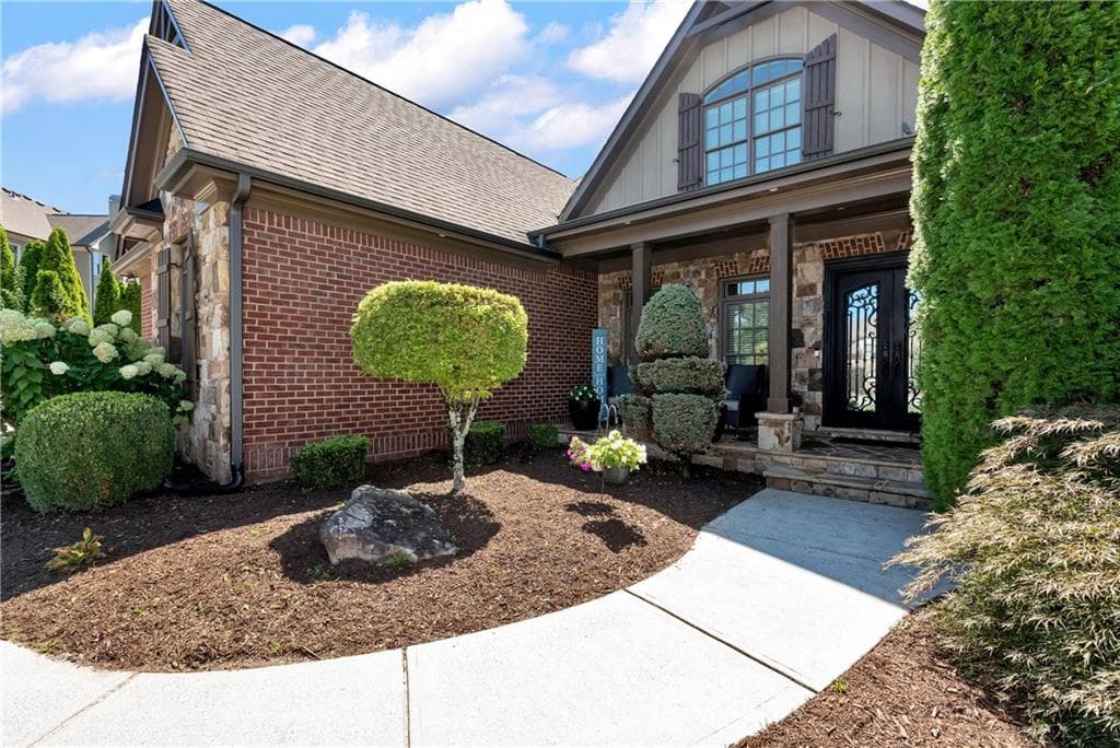 7 bedroom, 7 bathroom, 4,345 sq ft single family residence for sale at 2559 Sagebrush Trail, Buford, GA 30519 — photo 4