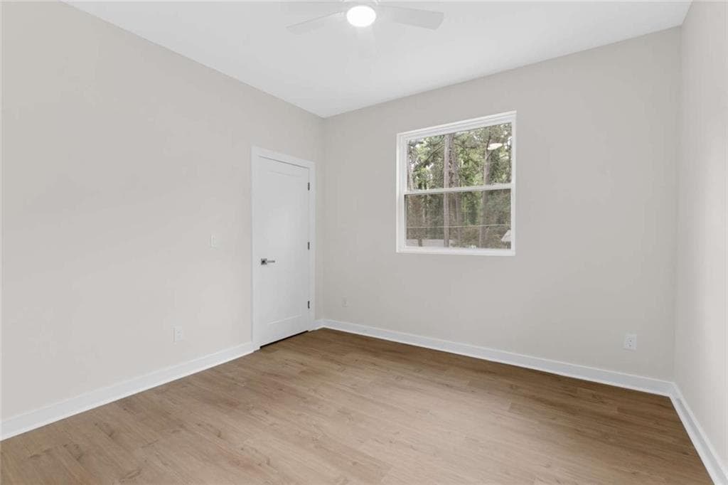 4 bedroom, 3 bathroom, 2,300 sq ft single family residence for sale at 2911 Pine Valley Circle, Atlanta, GA 30344 — photo 10