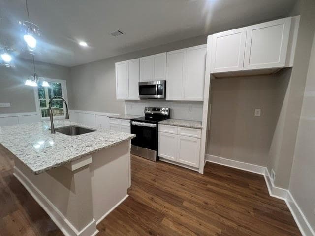 3 bedroom, 3 bathroom, 1,894 sq ft single family residence for sale at 296 Stonington Drive, Mount Airy, GA 30563 — photo 4