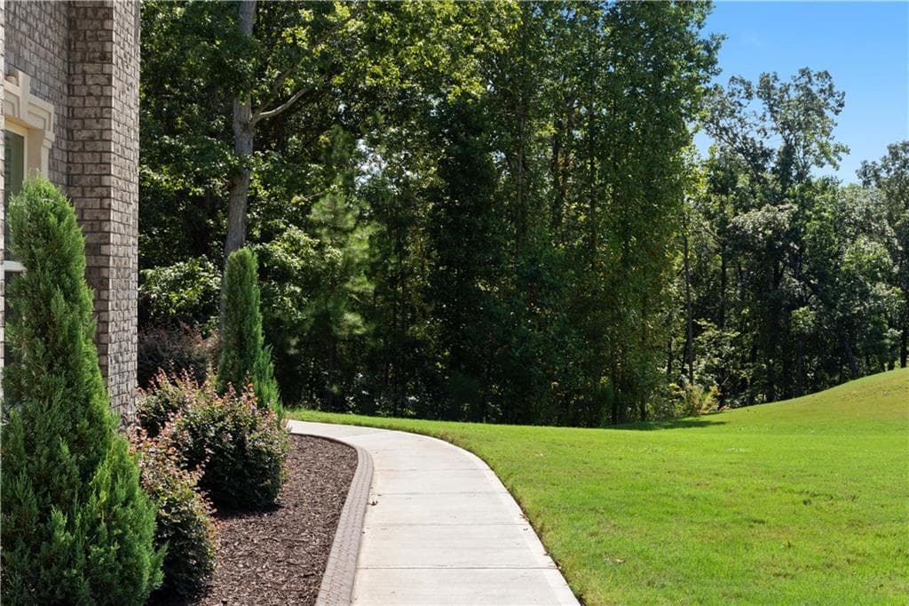 5 bedroom, 5 bathroom, 3,641 sq ft single family residence for sale at 5810 Langdale, Douglasville, GA 30135 — photo 10