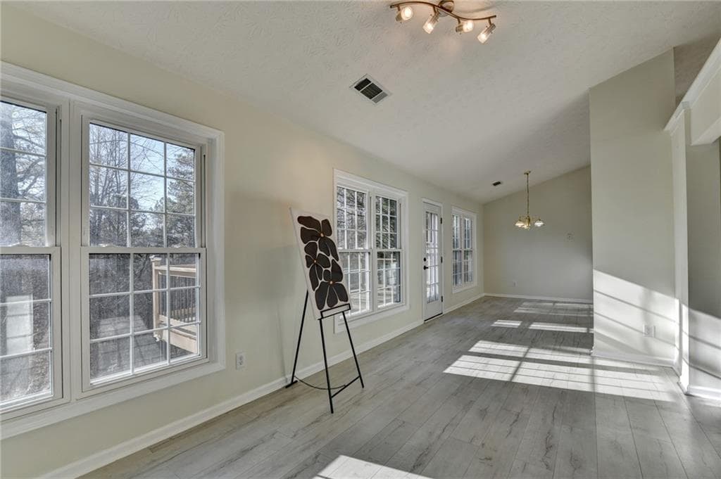 3 bedroom, 2 bathroom, 1,971 sq ft single family residence for sale at 1725 Patrick Mill Place, Buford, GA 30518 — photo 8