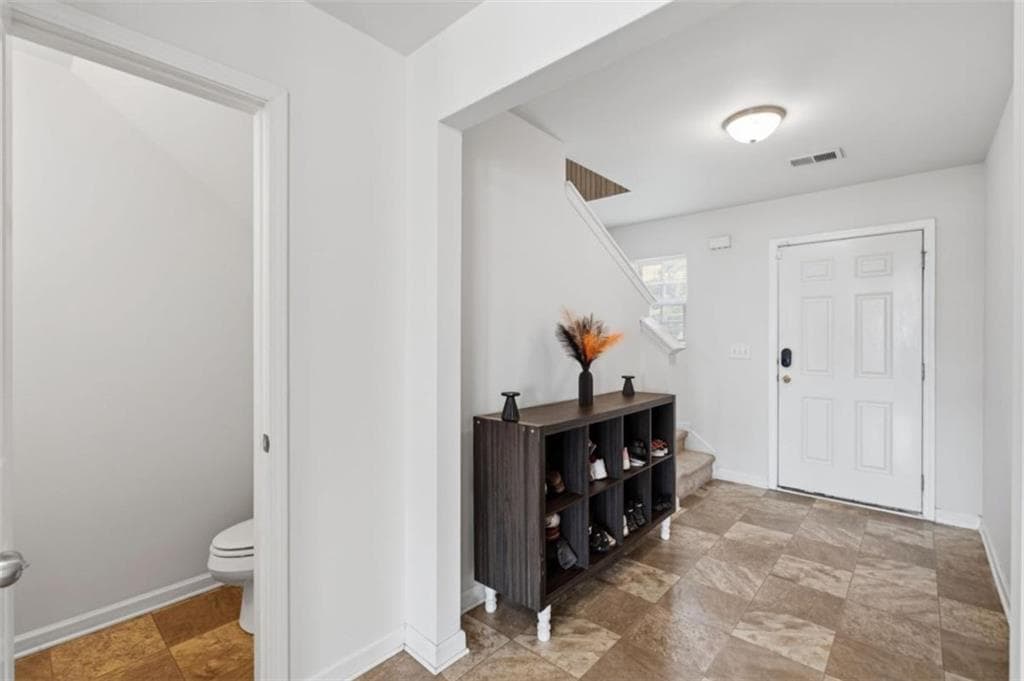 3 bedroom, 3 bathroom, 2,110 sq ft single family residence under contract at 2859 S Hills, Riverdale, GA 30296 — photo 10