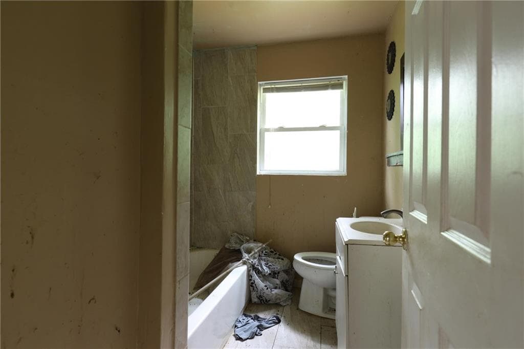 2 bedroom, 1 bathroom, 784 sq ft single family residence for sale at 6096 Blackhawk Trail, Mableton, GA 30126 — photo 4