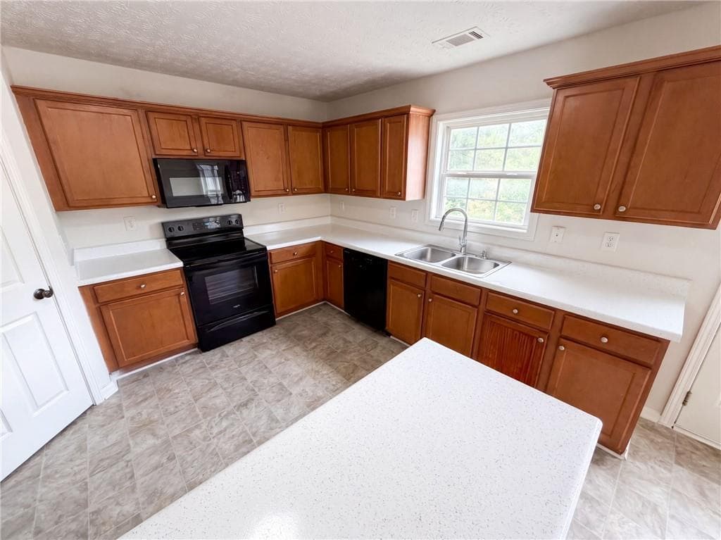 5 bedroom, 3 bathroom, 4,509 sq ft single family residence for sale at 910 Paper Creek Drive, Lawrenceville, GA 30046 — photo 8