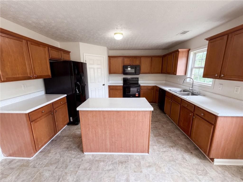 5 bedroom, 3 bathroom, 4,509 sq ft single family residence for sale at 910 Paper Creek Drive, Lawrenceville, GA 30046 — photo 9