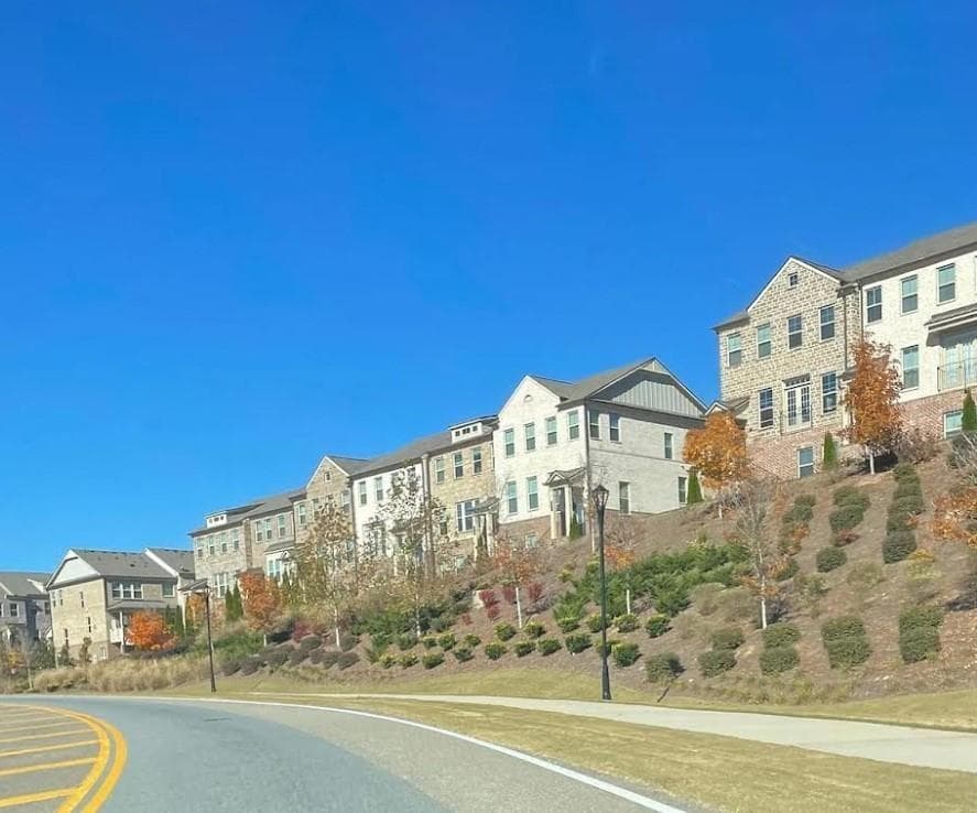 3 bedroom, 4 bathroom, 2,300 sq ft townhouse for rent at 369 Commons Avenue, Woodstock, GA 30188 for $3,030 a month — photo 2