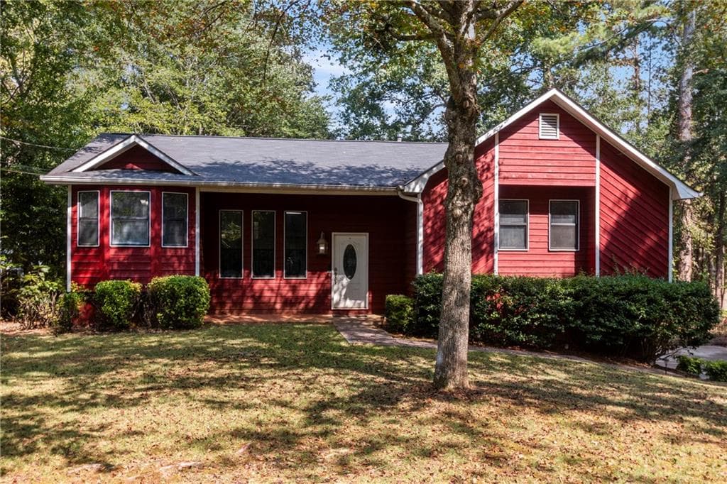 3 bedroom, 2 bathroom, 2,032 sq ft home for sale at 5792 Stonehaven Drive, Kennesaw, GA