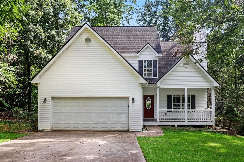 3 bedroom, 3 bathroom, 2,142 sq ft single family residence under contract at 4005 Fraser Circle, Gainesville, GA 30506