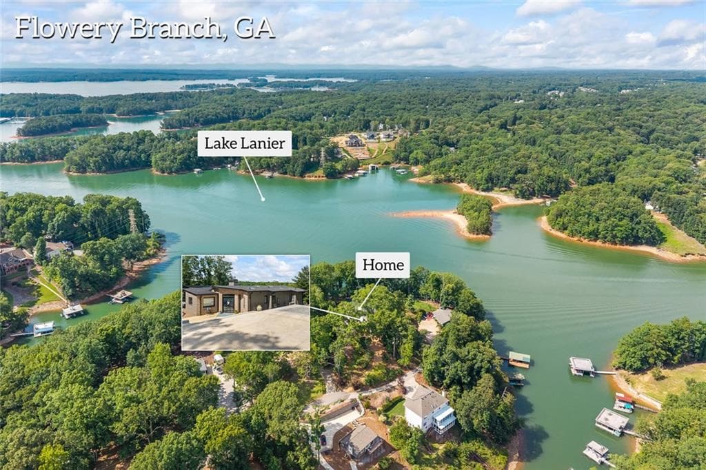 3 bedroom, 2 bathroom, 2,000 sq ft single family residence for sale at 6570 Bermuda Lane, Flowery Branch, GA 30542 — photo 2