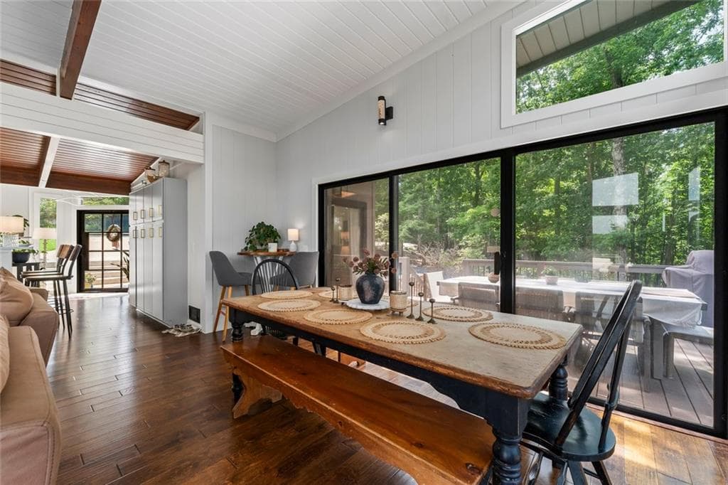 3 bedroom, 2 bathroom, 2,000 sq ft single family residence for sale at 6570 Bermuda Lane, Flowery Branch, GA 30542 — photo 8