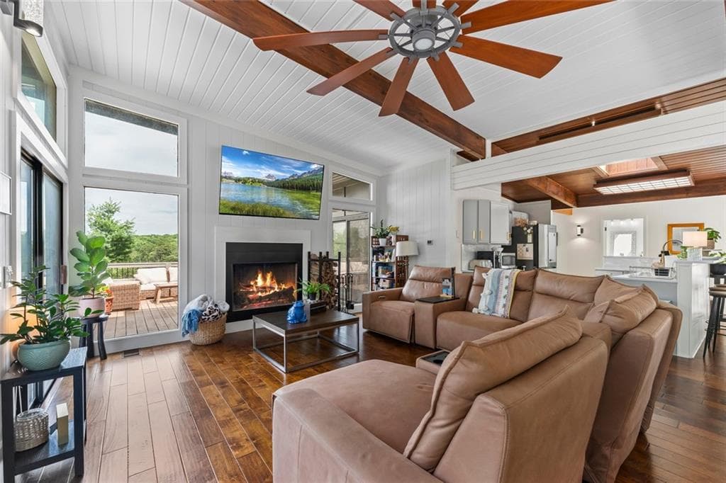 3 bedroom, 2 bathroom, 2,000 sq ft single family residence for sale at 6570 Bermuda Lane, Flowery Branch, GA 30542 — photo 9