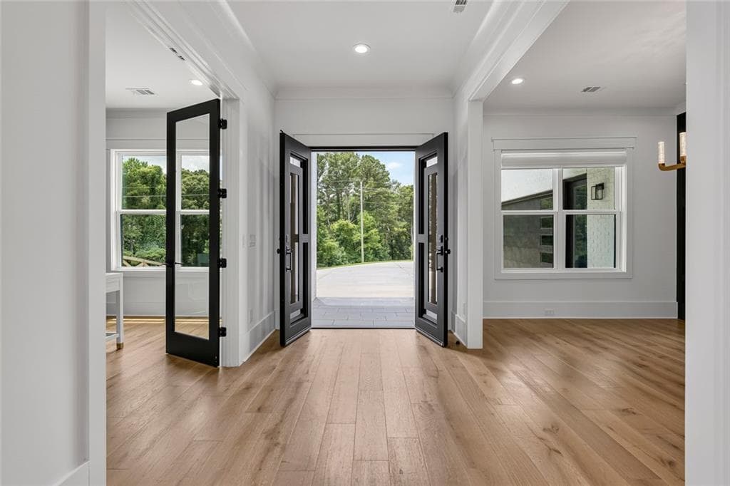 5 bedroom, 5 bathroom, 4,933 sq ft single family residence for sale at 5749 Union Church Road, Braselton, GA 30517 — photo 5