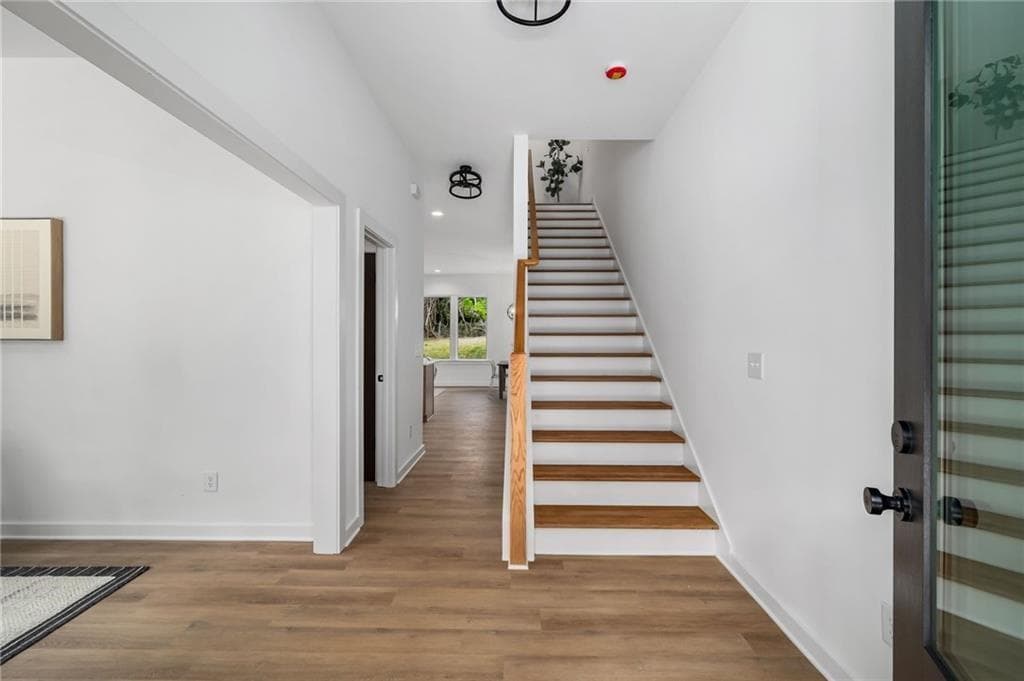 4 bedroom, 3 bathroom, 1,850 sq ft single family residence for sale at 1221 Elizabeth Avenue, Atlanta, GA 30310 — photo 4
