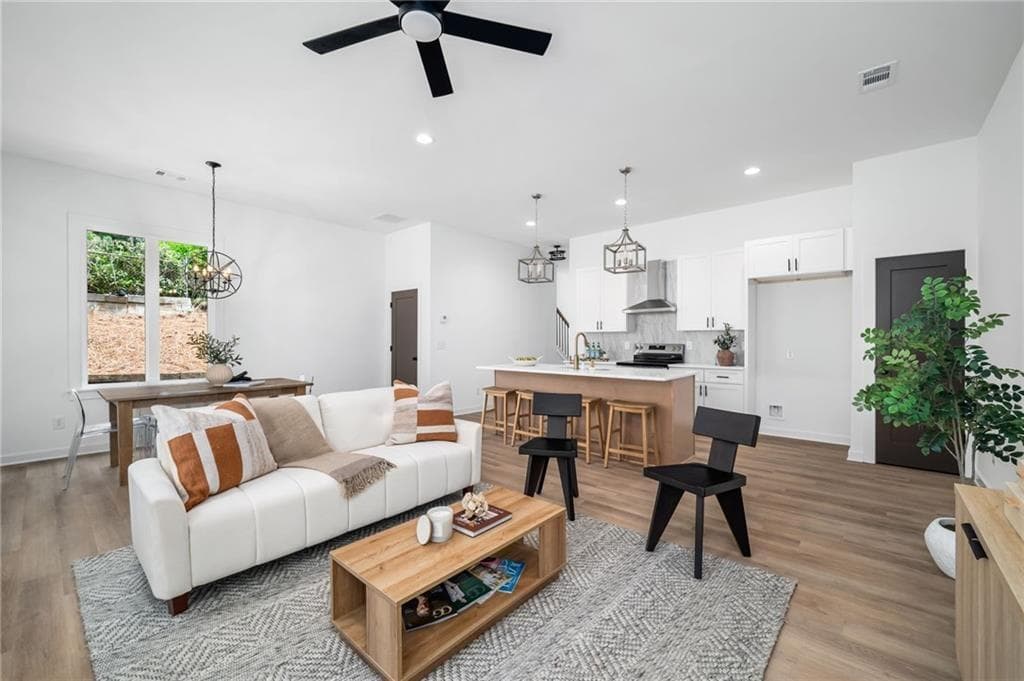 4 bedroom, 3 bathroom, 1,850 sq ft single family residence for sale at 1221 Elizabeth Avenue, Atlanta, GA 30310 — photo 3
