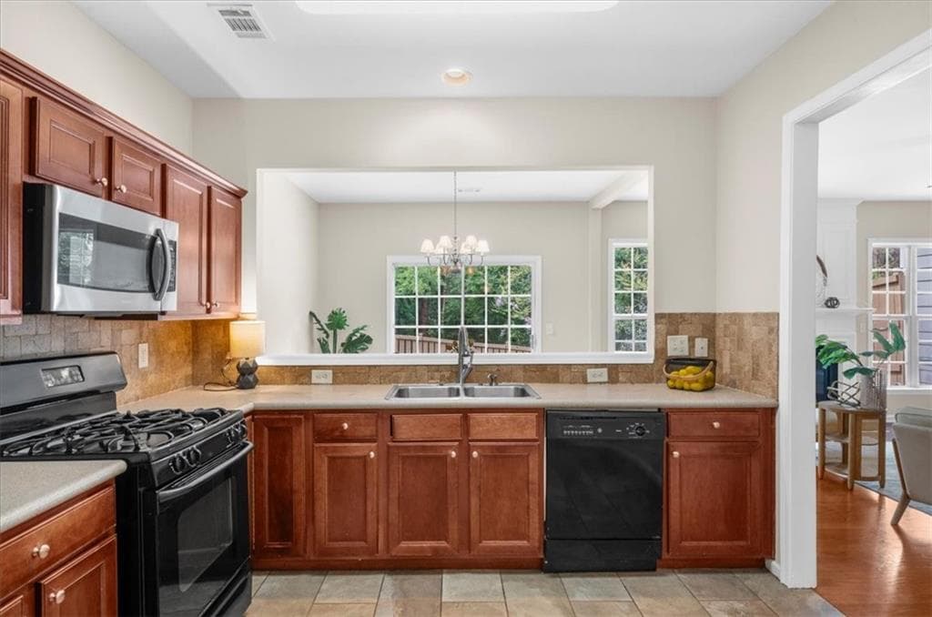 3 bedroom, 3 bathroom, 1,740 sq ft townhouse for rent at 1462 Bellsmith Drive, Roswell, GA 30076 for $2,500 a month — photo 10
