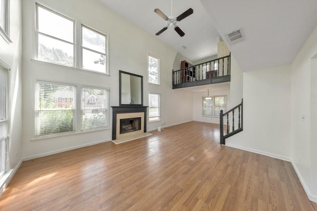 3 bedroom, 3 bathroom, 2,320 sq ft single family residence for sale at 4996 Terrace Green Trace, Stone Mountain, GA 30088 — photo 3
