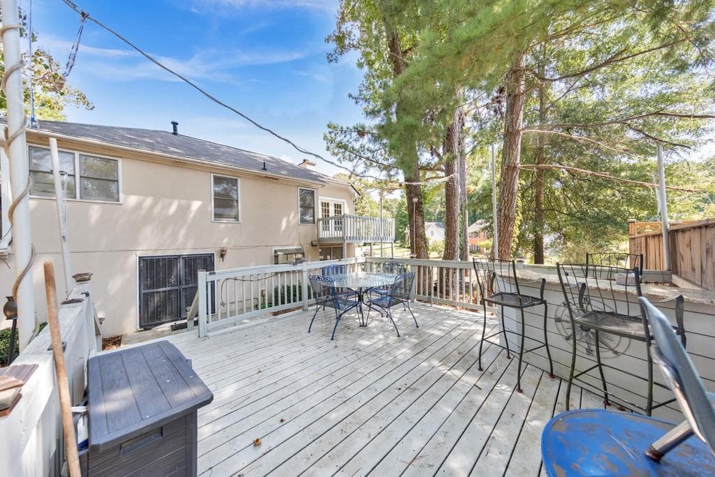3 bedroom, 3 bathroom, 2,320 sq ft single family residence for sale at 4996 Terrace Green Trace, Stone Mountain, GA 30088 — photo 6