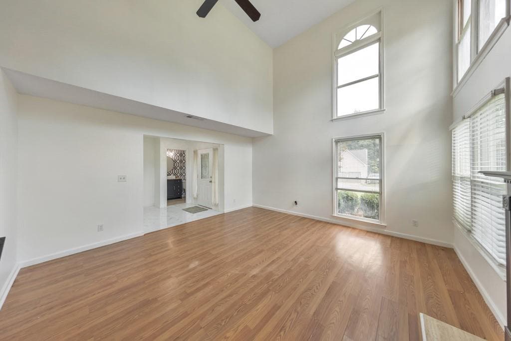 3 bedroom, 3 bathroom, 2,320 sq ft single family residence for sale at 4996 Terrace Green Trace, Stone Mountain, GA 30088 — photo 10