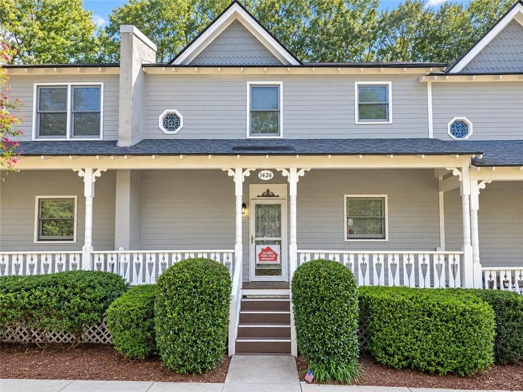 2 bedroom, 2 bathroom, 1,216 sq ft townhouse for sale at 1426 Cambridge Common, Decatur, GA 30033 — photo 1 of 24