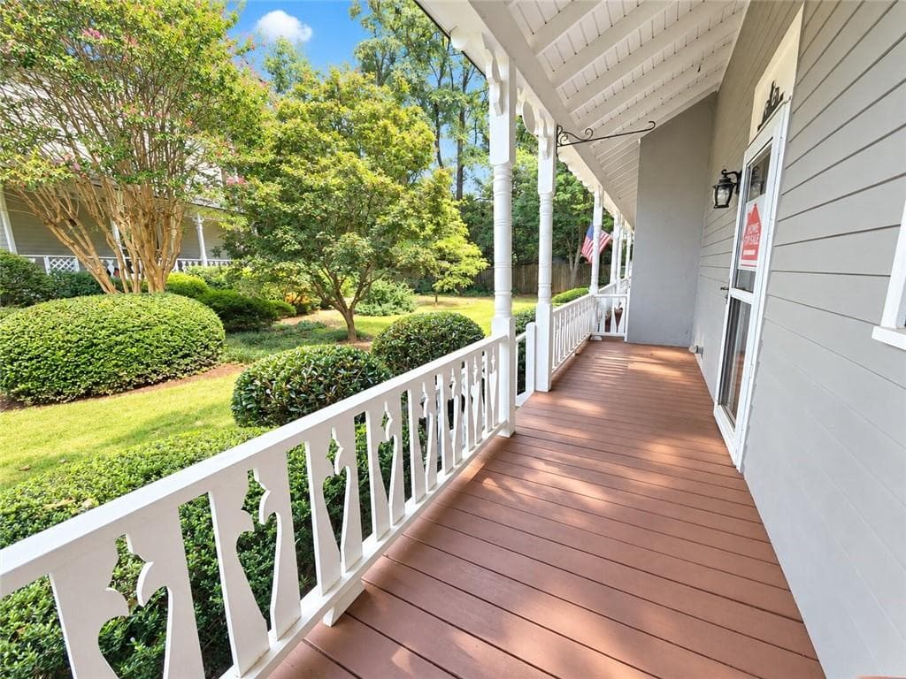 2 bedroom, 2 bathroom, 1,216 sq ft townhouse for sale at 1426 Cambridge Common, Decatur, GA 30033 — photo 3