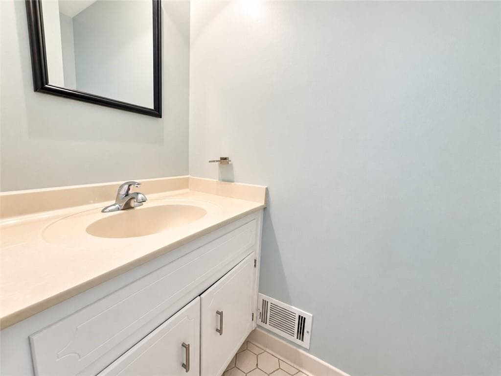 2 bedroom, 2 bathroom, 1,216 sq ft townhouse for sale at 1426 Cambridge Common, Decatur, GA 30033 — photo 9