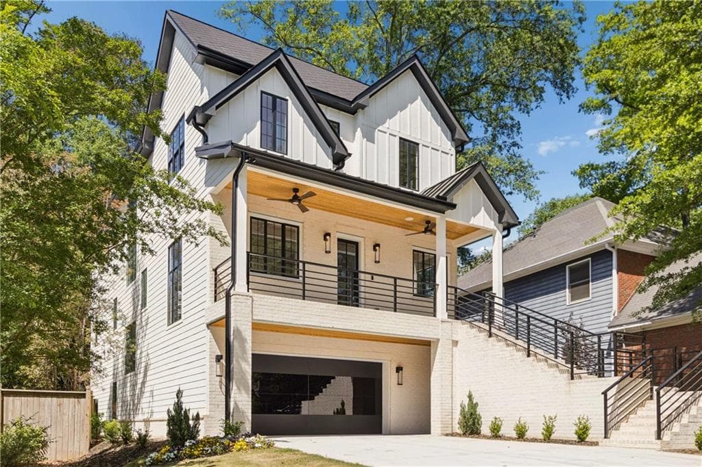 6 bedroom, 6 bathroom, 4,500 sq ft single family residence for sale at 1385 Sylvan Circle, Brookhaven, GA 30319 — photo 2
