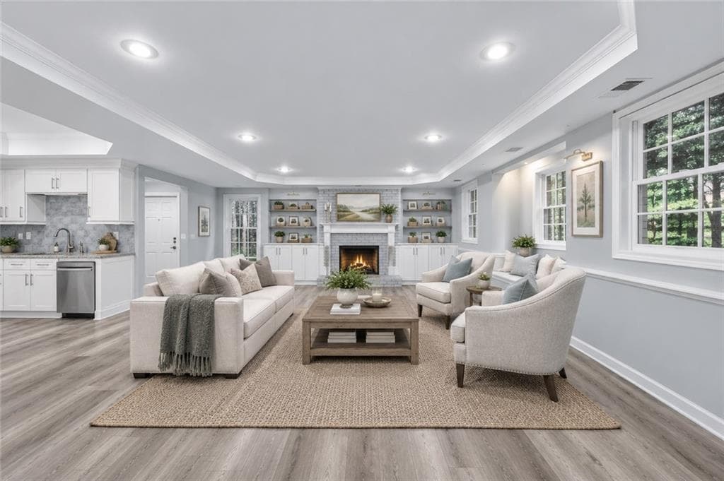 5 bedroom, 5 bathroom, 4,511 sq ft single family residence for sale at 125 Birkdale Court, Alpharetta, GA 30022 — photo 2