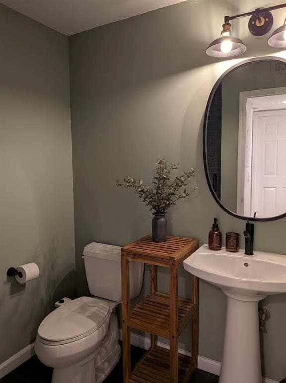 2 bedroom, 2 bathroom, 949 sq ft condominium for rent at 2657 Lenox Road 204, Atlanta, GA 30324 for $2,000 a month — photo 8